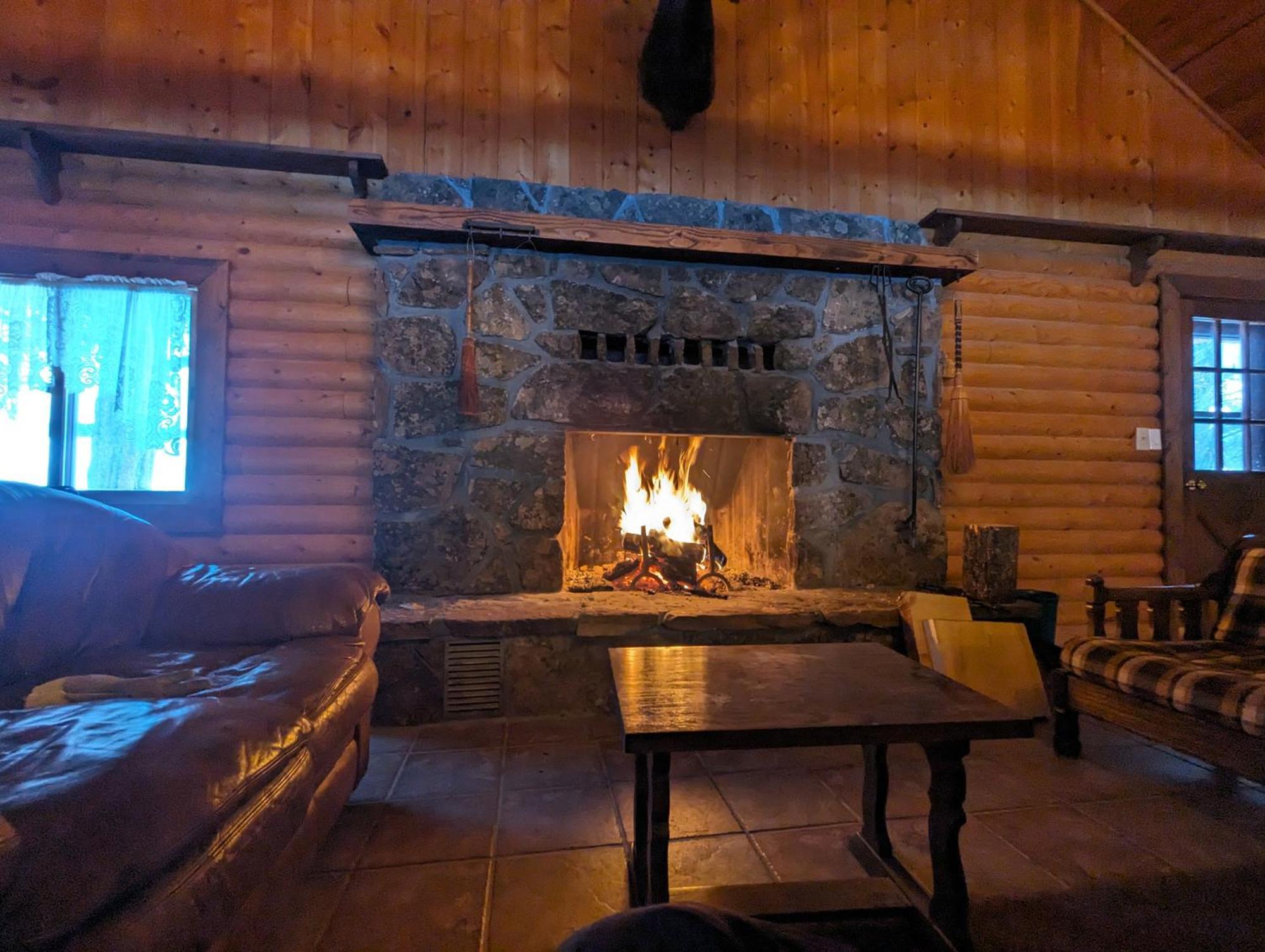 Отель Grassy Mountain Ranch White Sulphur Springs Экстерьер фото