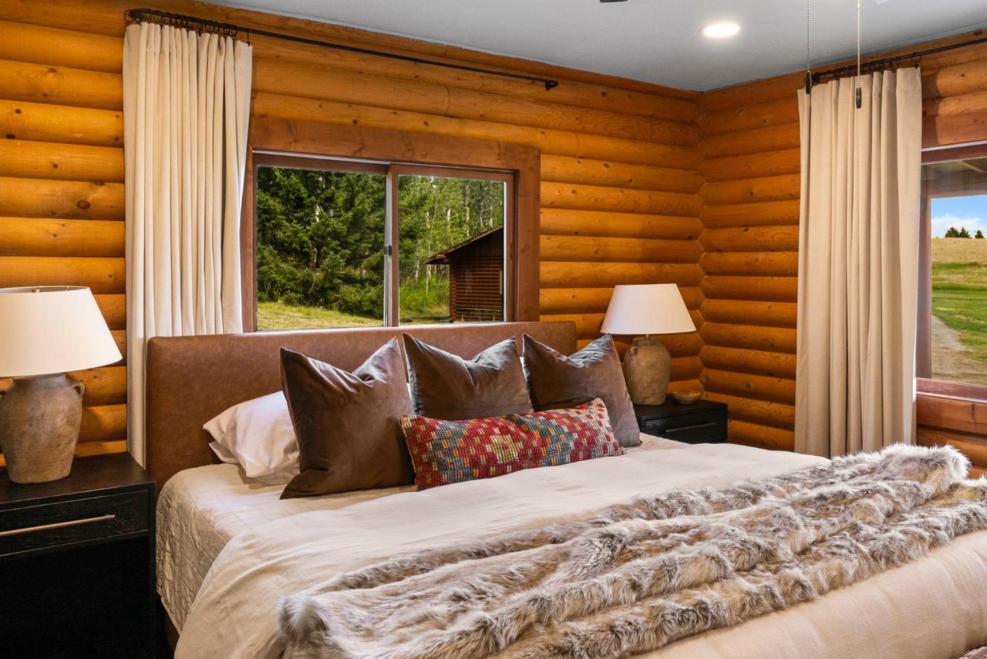 Отель Grassy Mountain Ranch White Sulphur Springs Экстерьер фото